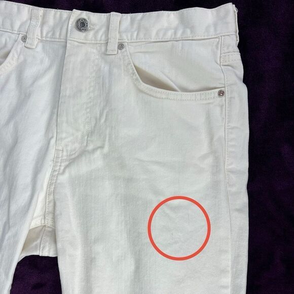 H&M Men’s Regular Fit Cream White Tapered Jeans Size 31x28 - Picture 6 of 8